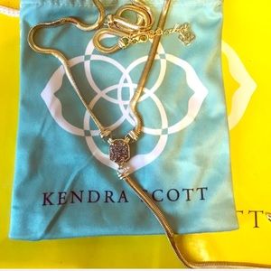 Kendra Scott Starla Necklace ( discontinued!)